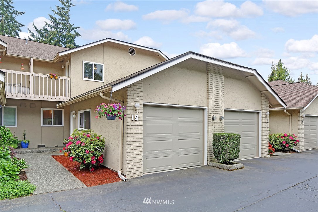 7740 196th Street Southwest, Unit 19 Edmonds, WA 98026 - Photo 1 of 22 Gallery Image 1