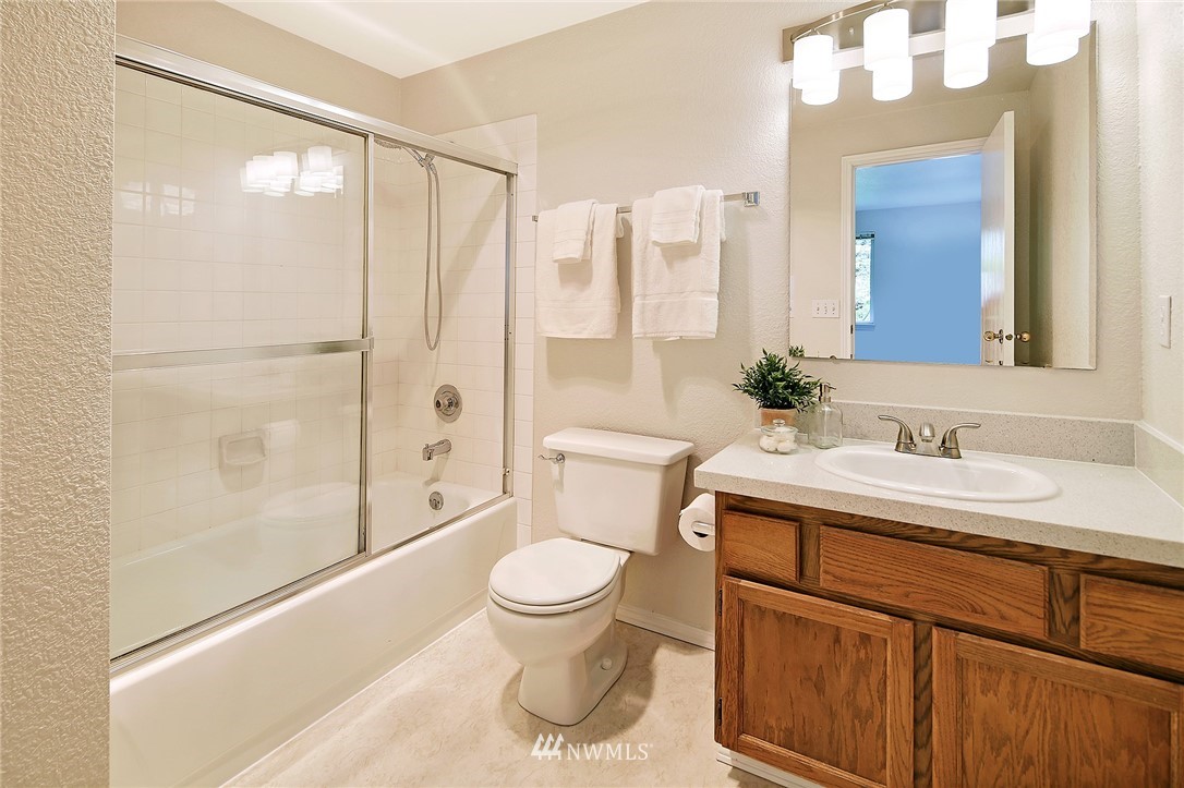 7740 196th Street Southwest, Unit 19 Edmonds, WA 98026 - Photo 15 of 22 Gallery Image 15