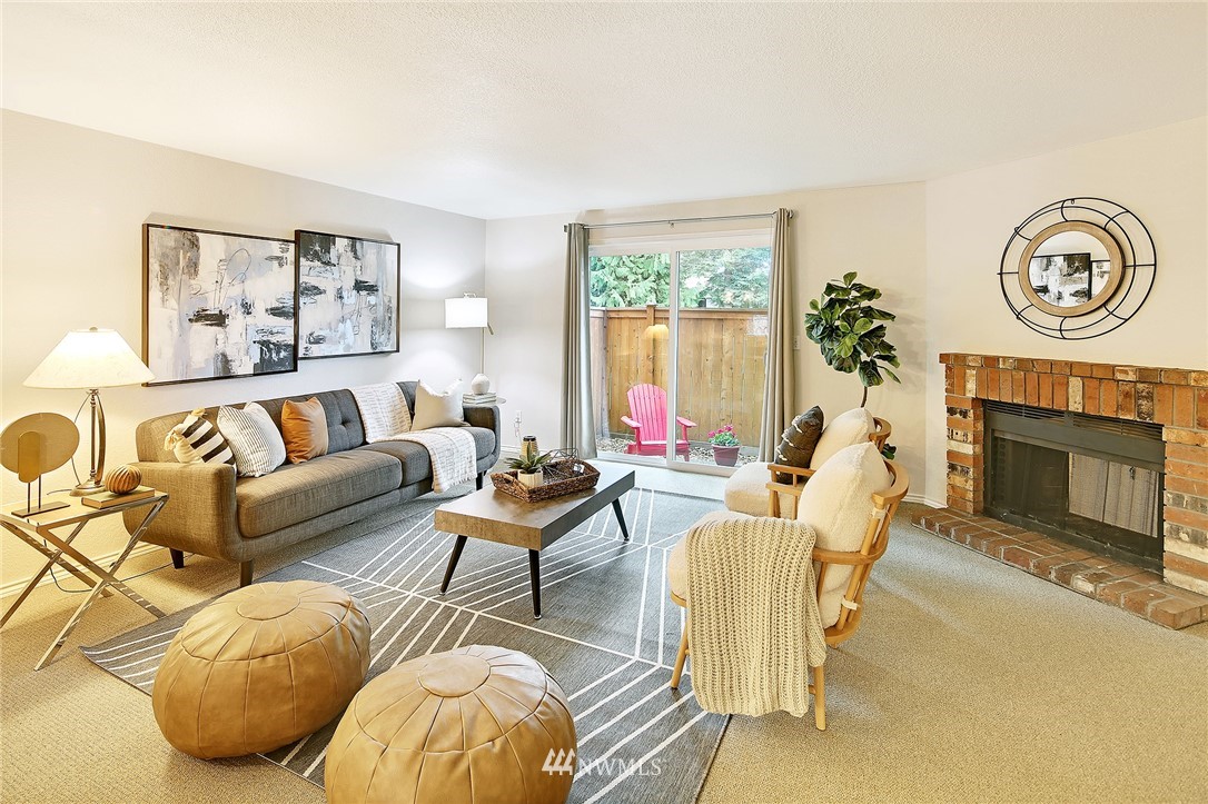 7740 196th Street Southwest, Unit 19 Edmonds, WA 98026 - Photo 3 of 22 Gallery Image 3