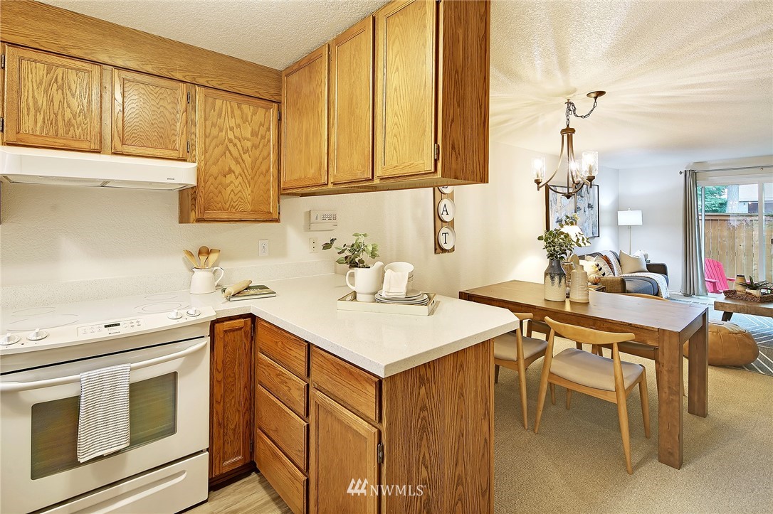 7740 196th Street Southwest, Unit 19 Edmonds, WA 98026 - Photo 7 of 22 Gallery Image 7