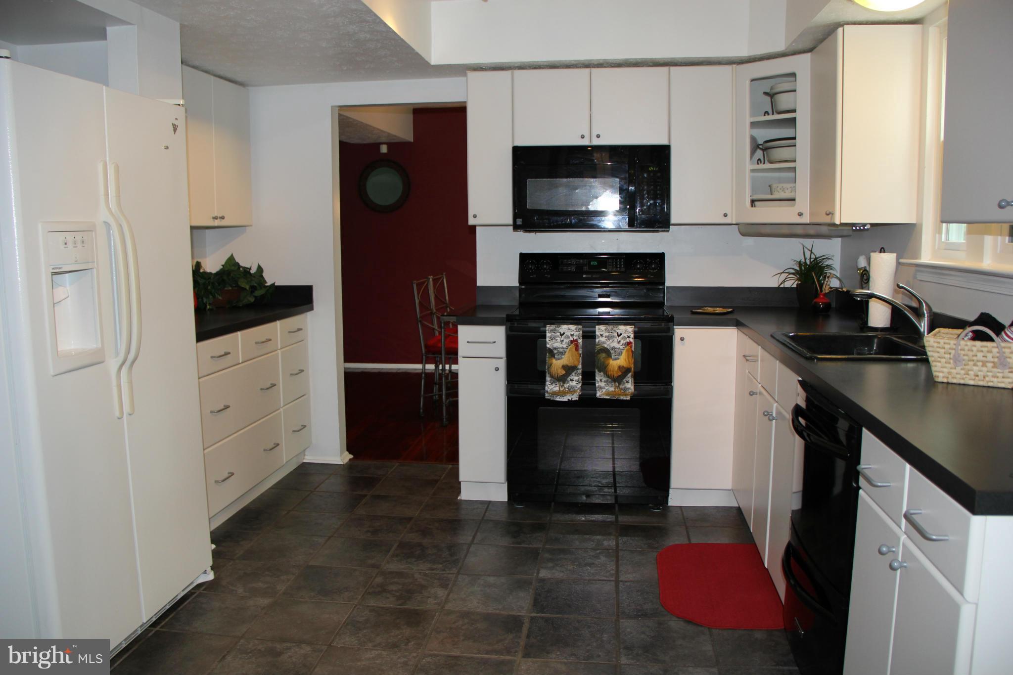 7809 Metacomet Road Hanover, MD 21076 - Photo 3 of 24 Kitchen