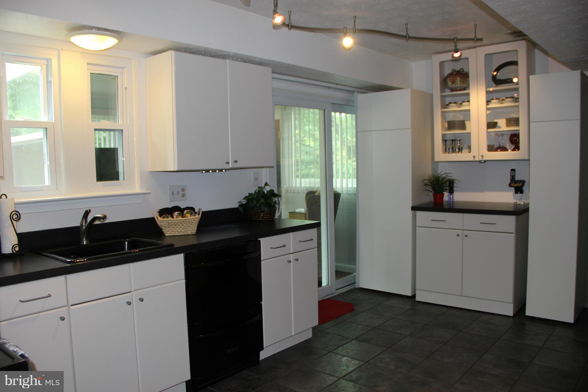 7809 Metacomet Road Hanover, MD 21076 - Photo 4 of 24 Kitchen
