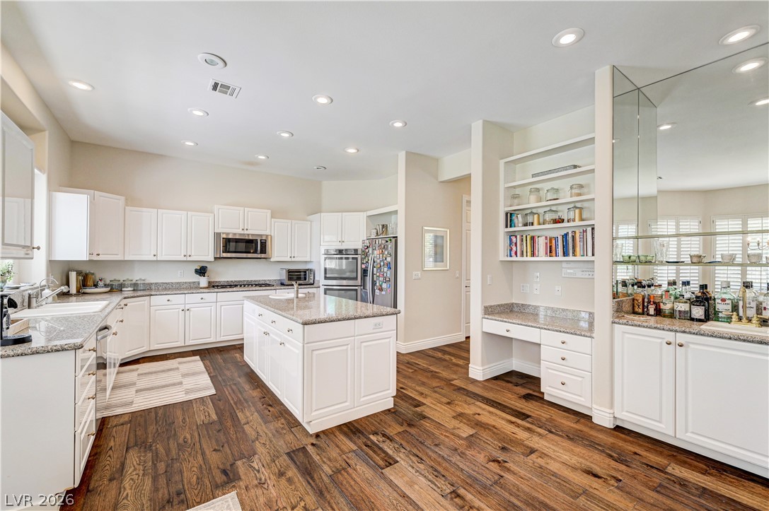 8901 Robinson Ridge Drive Las Vegas, NV 89117 - Photo 24 of 94