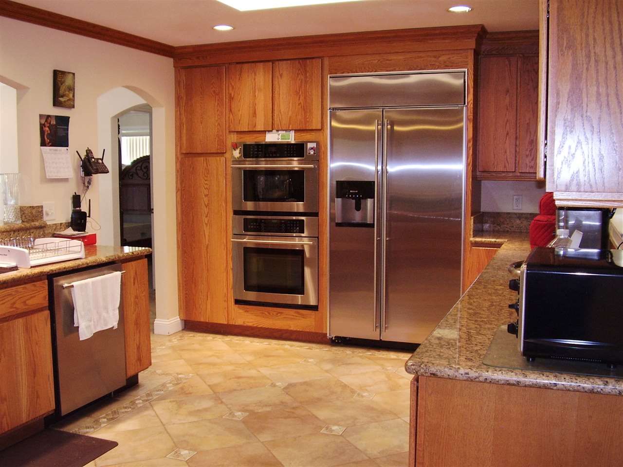 14570 Westgate Road Red Bluff, CA 96080 - Photo 9 of 28 Gallery Image 9