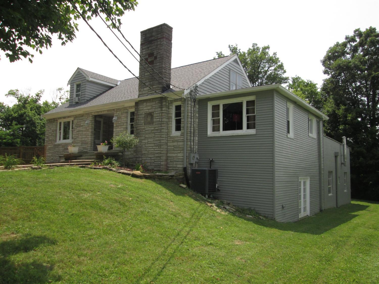 3427 Locust Corner Road Cincinnati, OH 45245 - Photo 1 of 37 Gallery Image 1