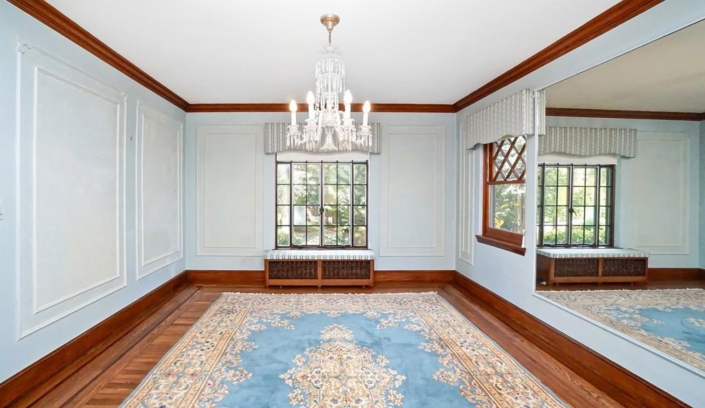 44 Dolphin Road Newton, MA 02459 - Photo 14 of 33