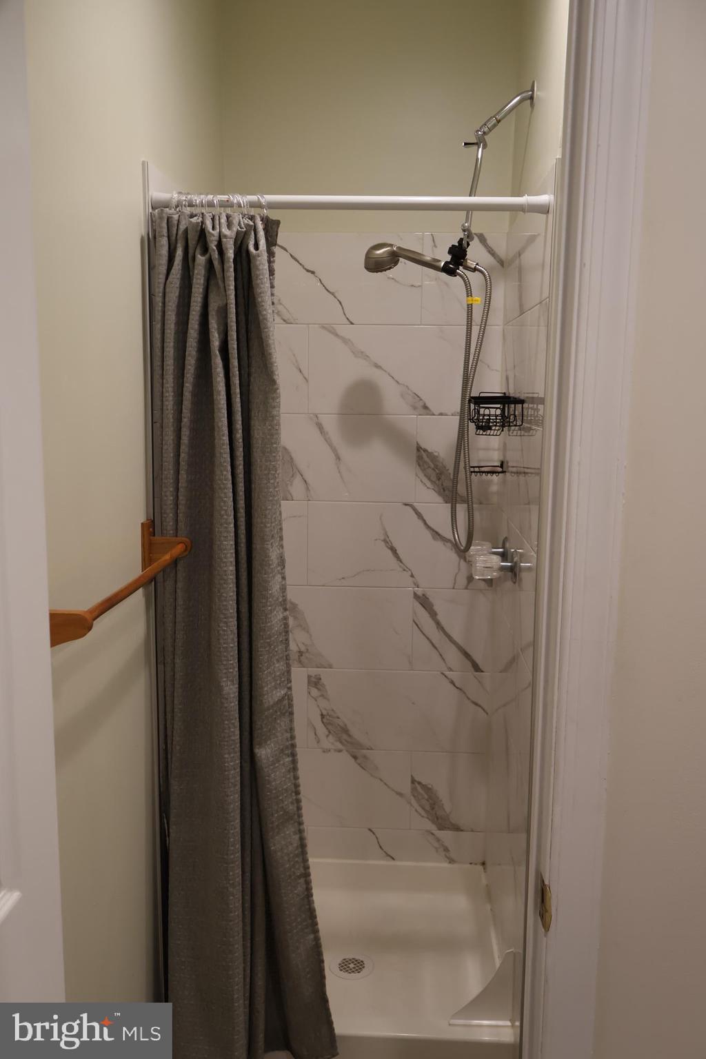 33 South 19th Street Philadelphia, PA 19103 - Photo 20 of 25 a bathroom with a shower