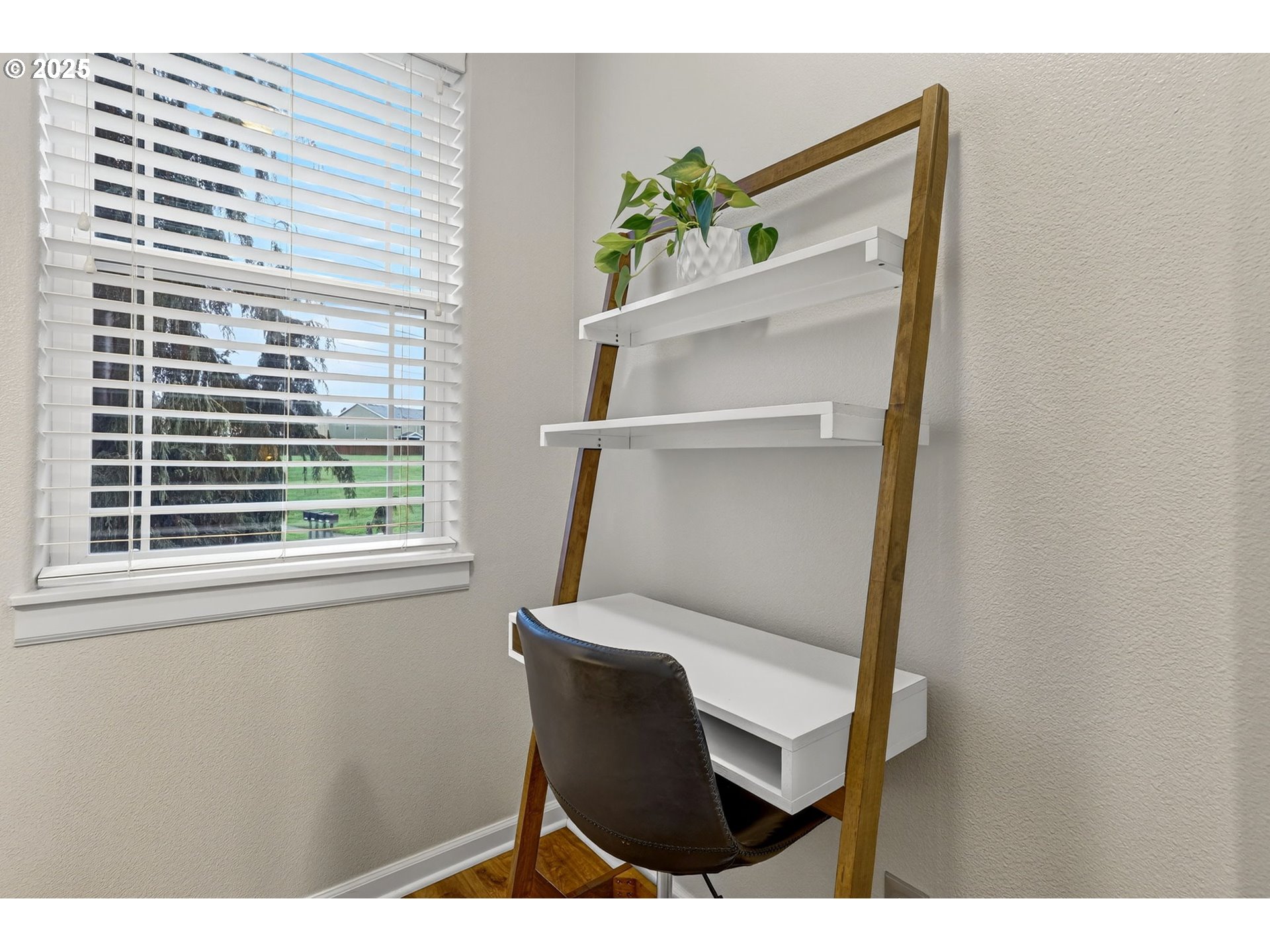 14031 Traveler Road Oregon City, OR 97045 - Photo 15 of 43