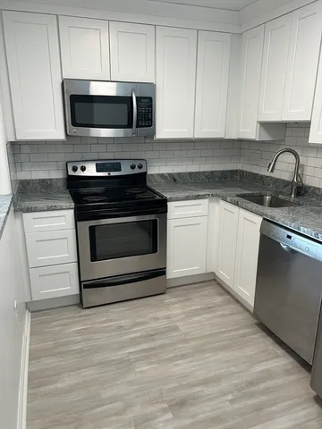 $2,600 | 62 East Central Street, Unit 302, Natick, MA 01760