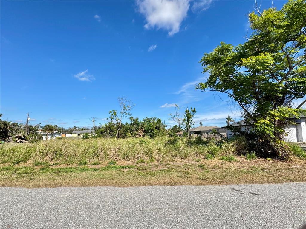 216 Rainbow Road Venice, FL 34293 - Photo 7 of 16
