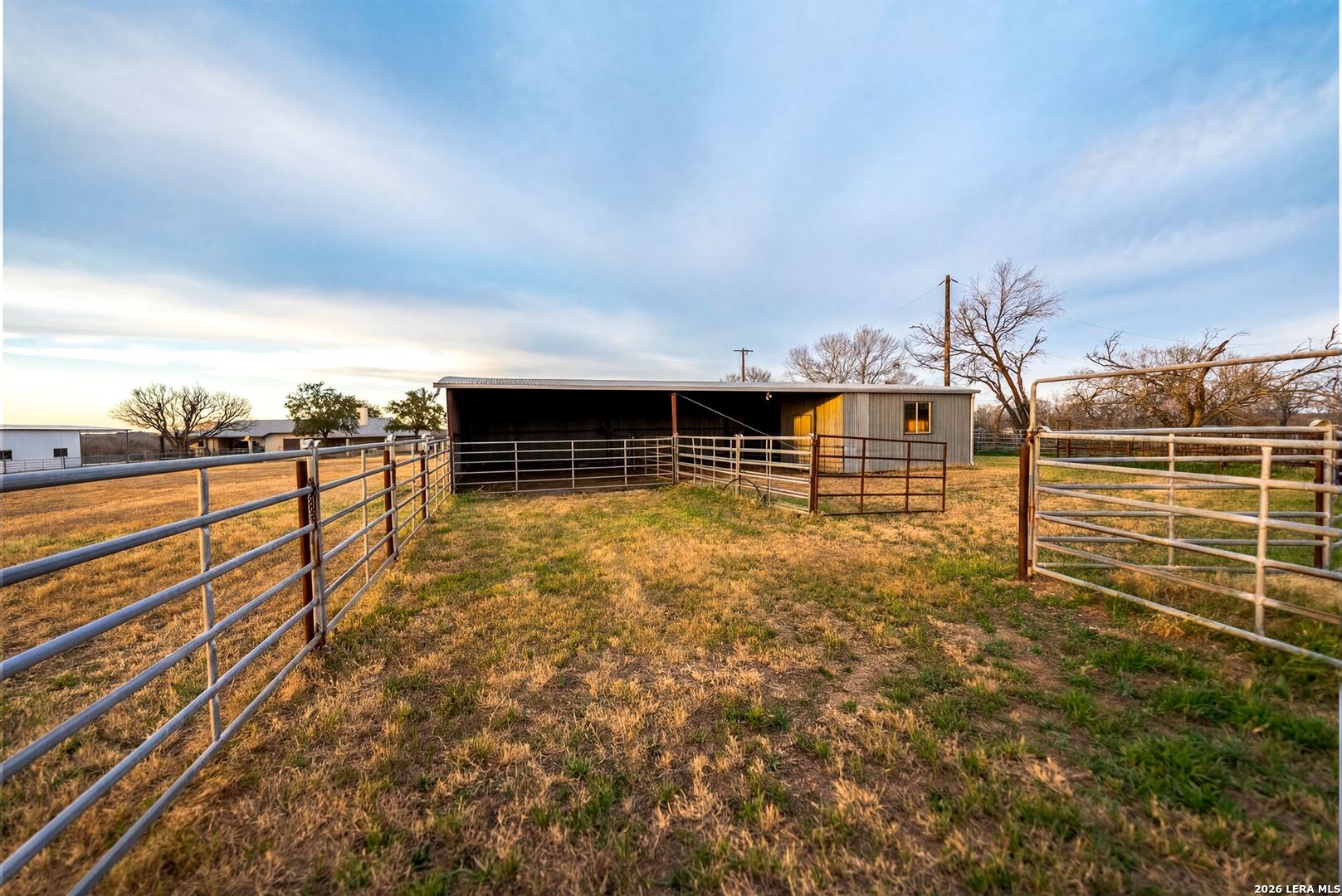 14320 La Vernia Road St. Hedwig, TX 78152 - Photo 40 of 71 a view of a terrace