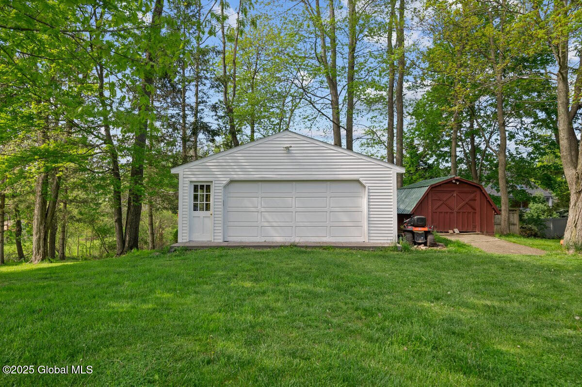 98 Thorndale Road Bethlehem, NY 12159 - Photo 50 of 51 52) 51011-674bb9afa33bb