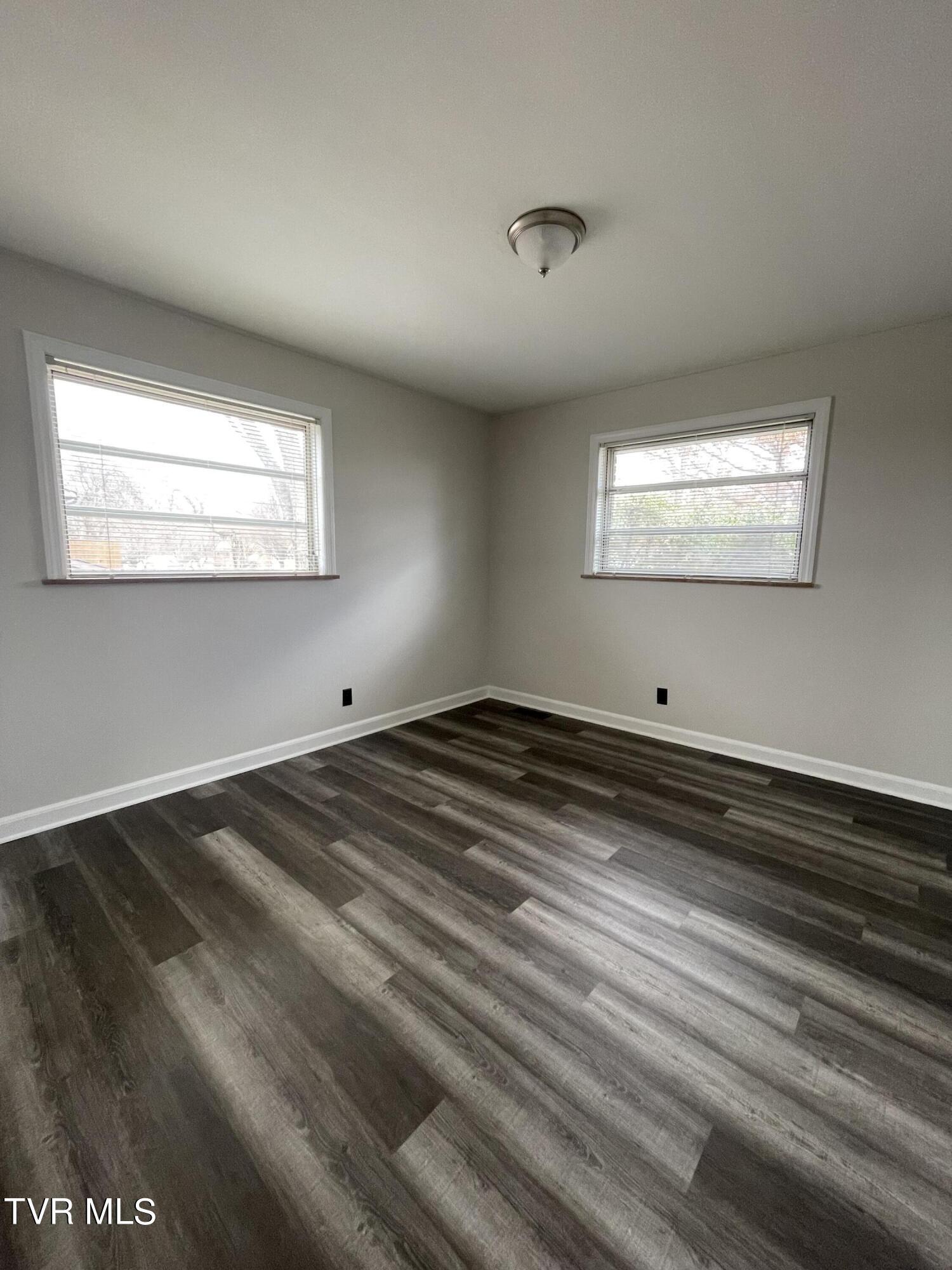 574 Marie Street Talbott, TN 37877 - Photo 12 of 18 Bedroom 3