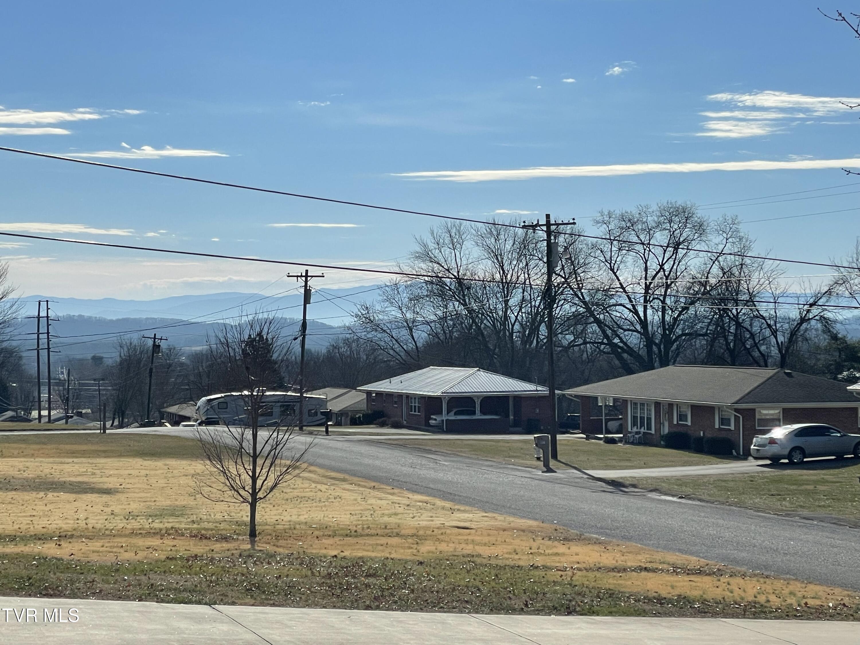 574 Marie Street Talbott, TN 37877 - Photo 2 of 18 IMG_5180