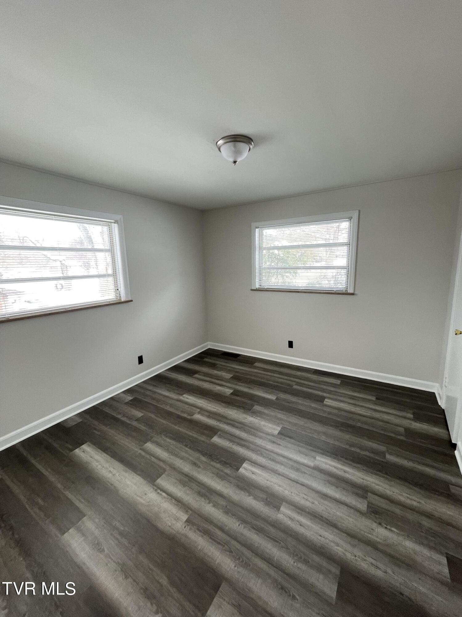 574 Marie Street Talbott, TN 37877 - Photo 10 of 18 Bedroom 1