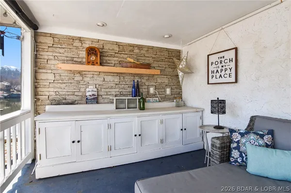 $610,000 | 44 Oasis Point, Camdenton, MO 65020