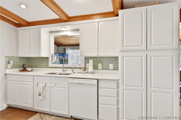 $610,000 | 44 Oasis Point, Camdenton, MO 65020