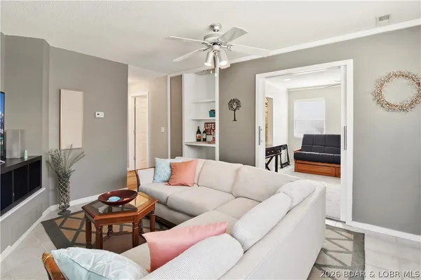 $610,000 | 44 Oasis Point, Camdenton, MO 65020