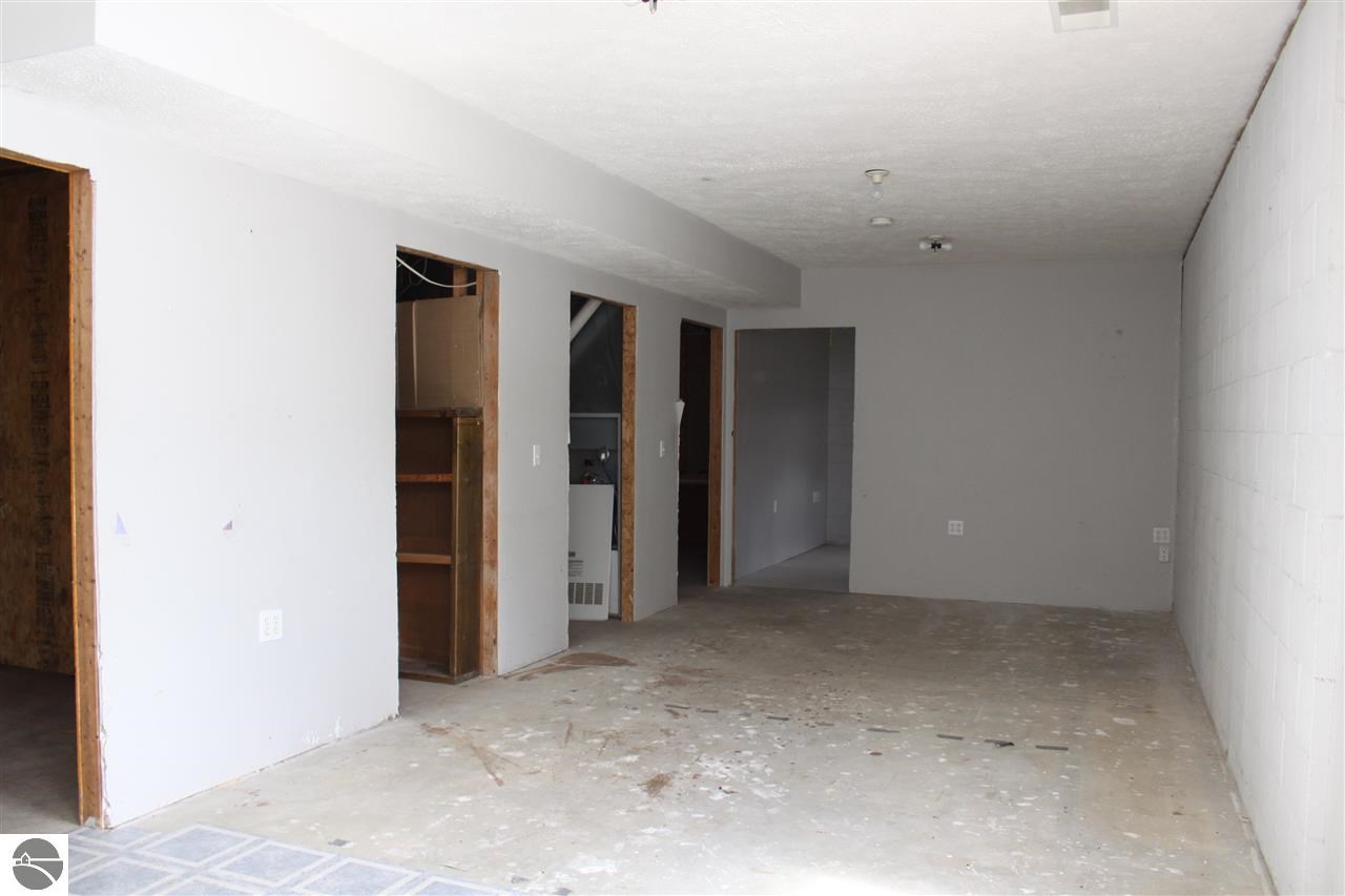 3353 East 2 1/2 Road Kingsley, MI 49649 - Photo 41 of 48 1783353-40.JPG