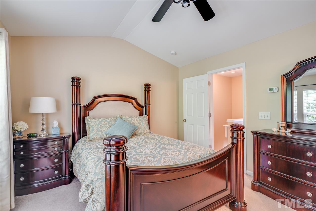 7220 Galon Glen Road Raleigh, NC 27613 - Photo 11 of 22