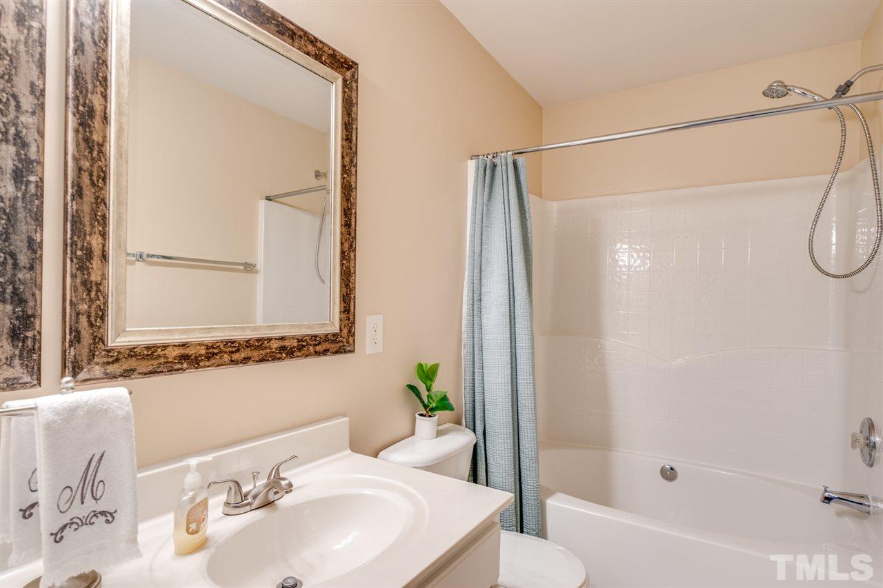 7220 Galon Glen Road Raleigh, NC 27613 - Photo 13 of 22