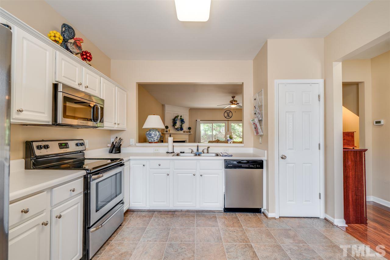 7220 Galon Glen Road Raleigh, NC 27613 - Photo 5 of 22
