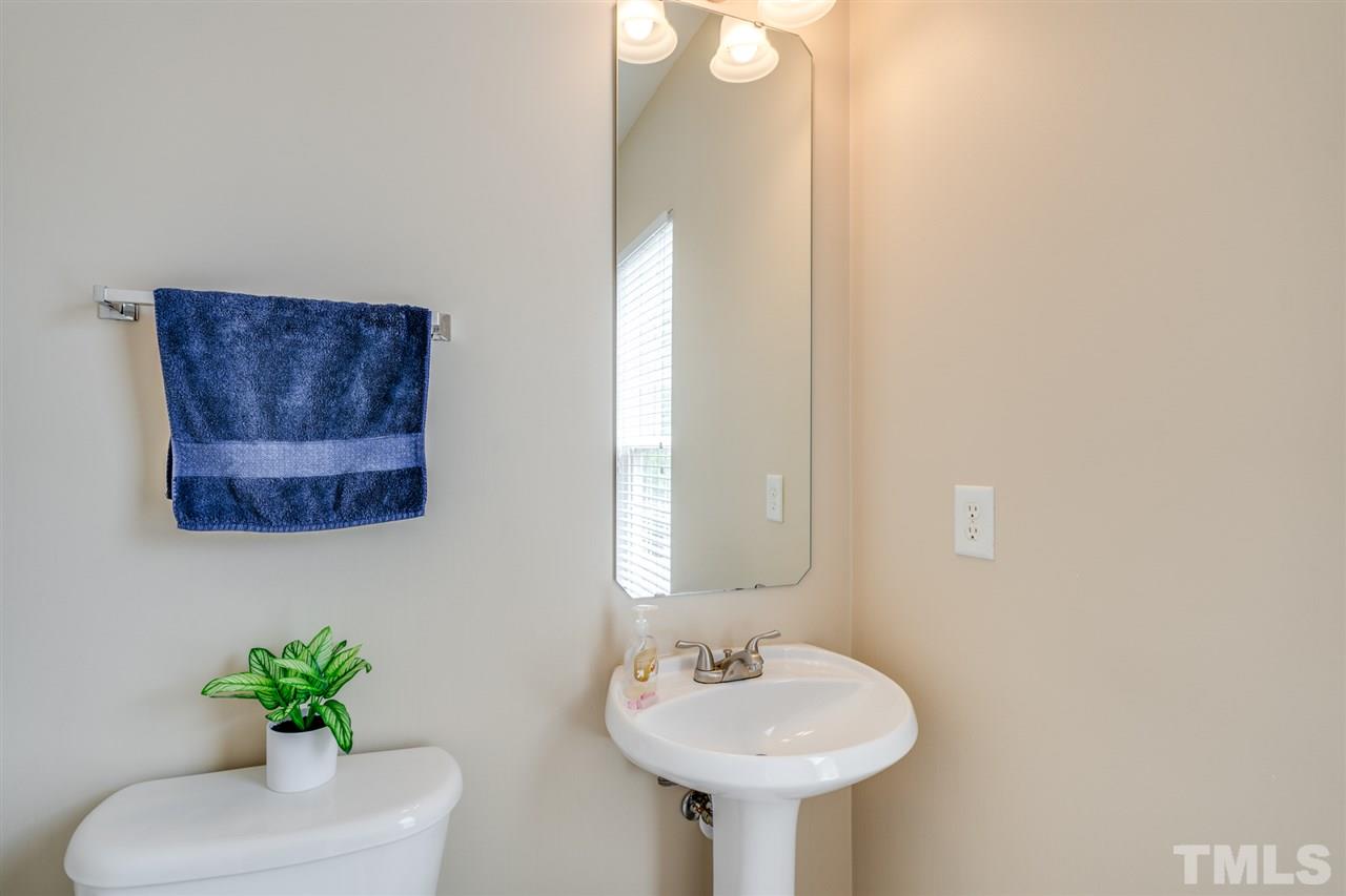 7220 Galon Glen Road Raleigh, NC 27613 - Photo 9 of 22