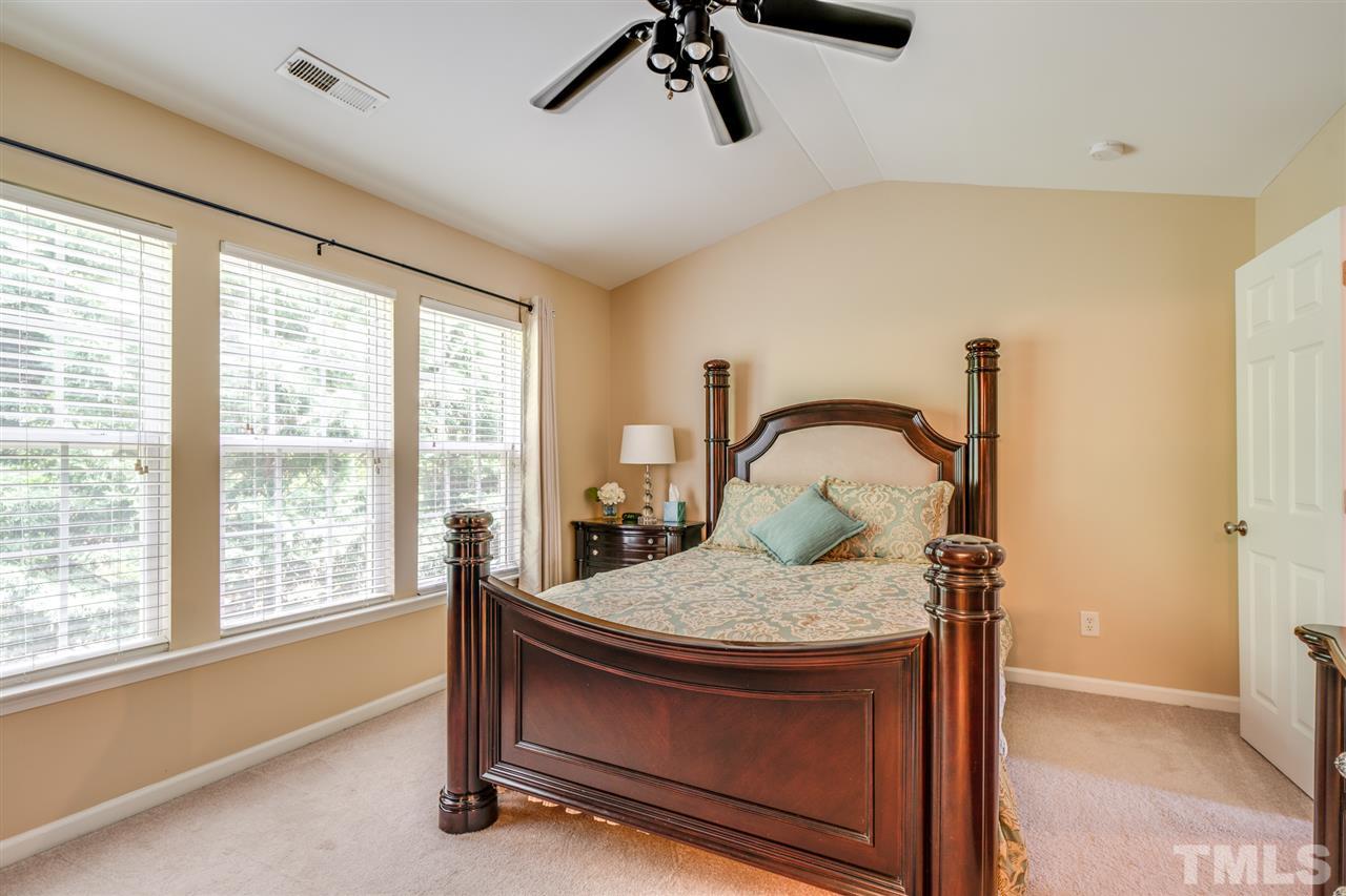 7220 Galon Glen Road Raleigh, NC 27613 - Photo 10 of 22