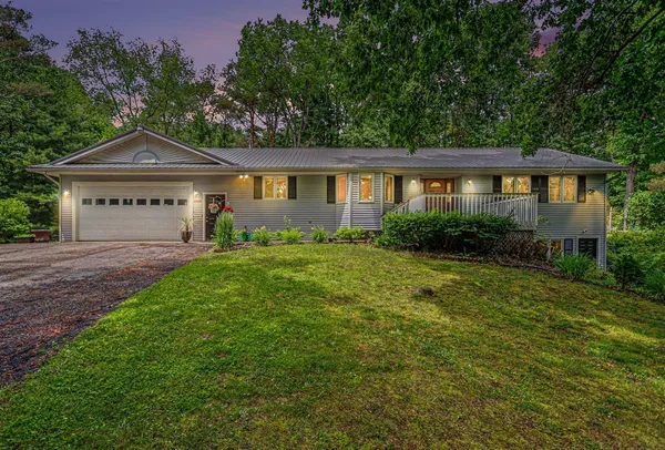 $337,000 | 2985 West Kirby Road, Battle Creek, MI 49017