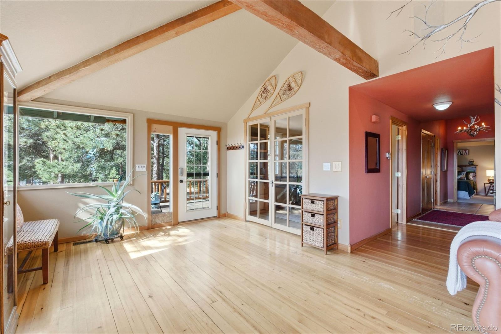 22901 Pinecrest Road Golden, CO 80401 - Photo 9 of 39