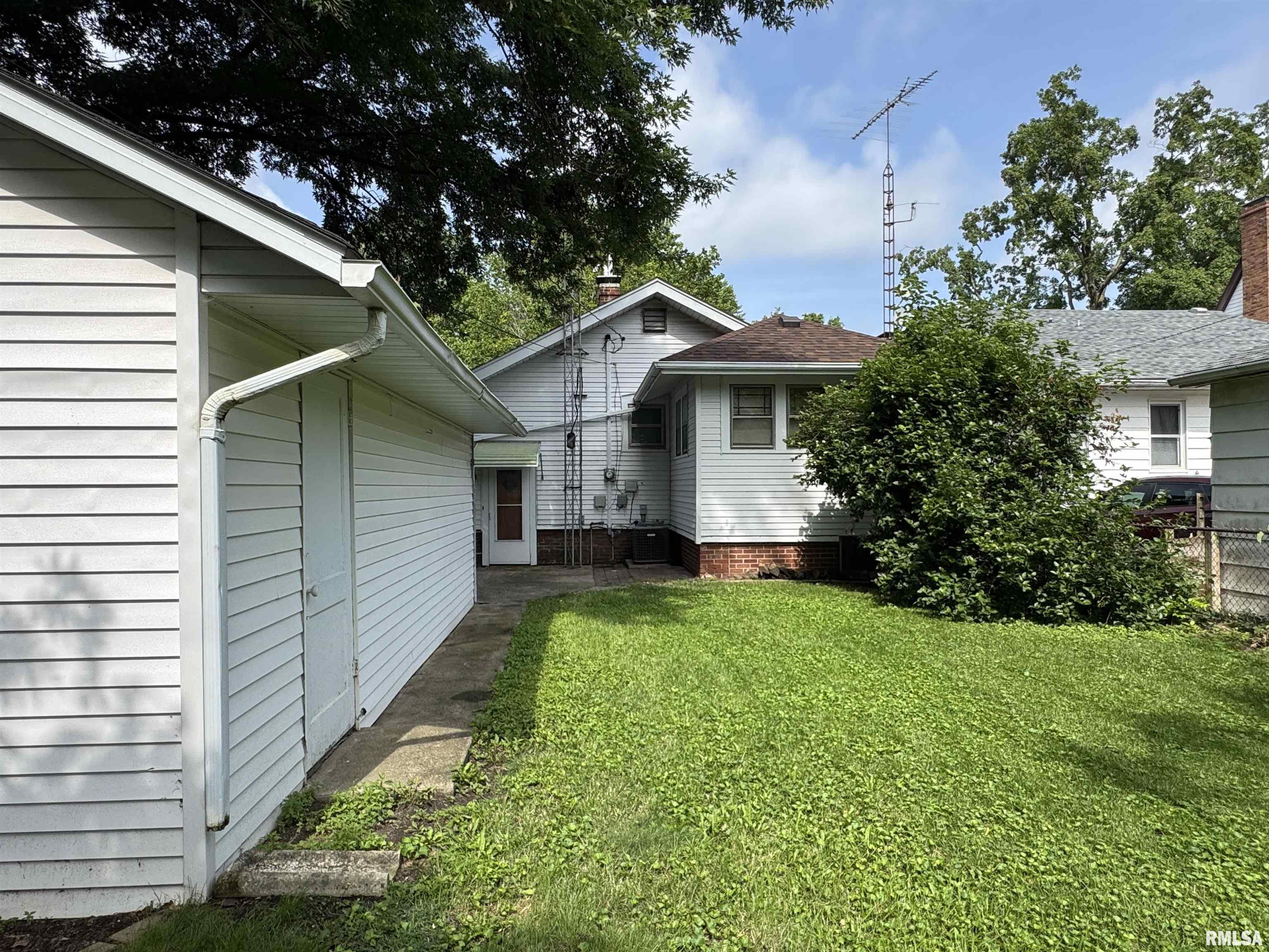 1830 South College Street Springfield, IL 62704 - Photo 39 of 40