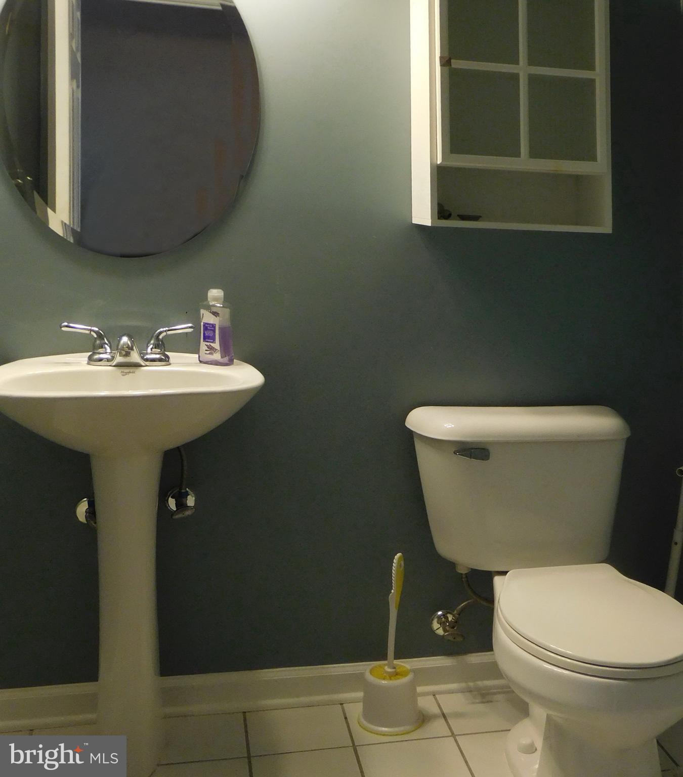 10 Turtle Court, Unit 10 Delanco, NJ 08075 - Photo 23 of 45 Powder room on 2nd level