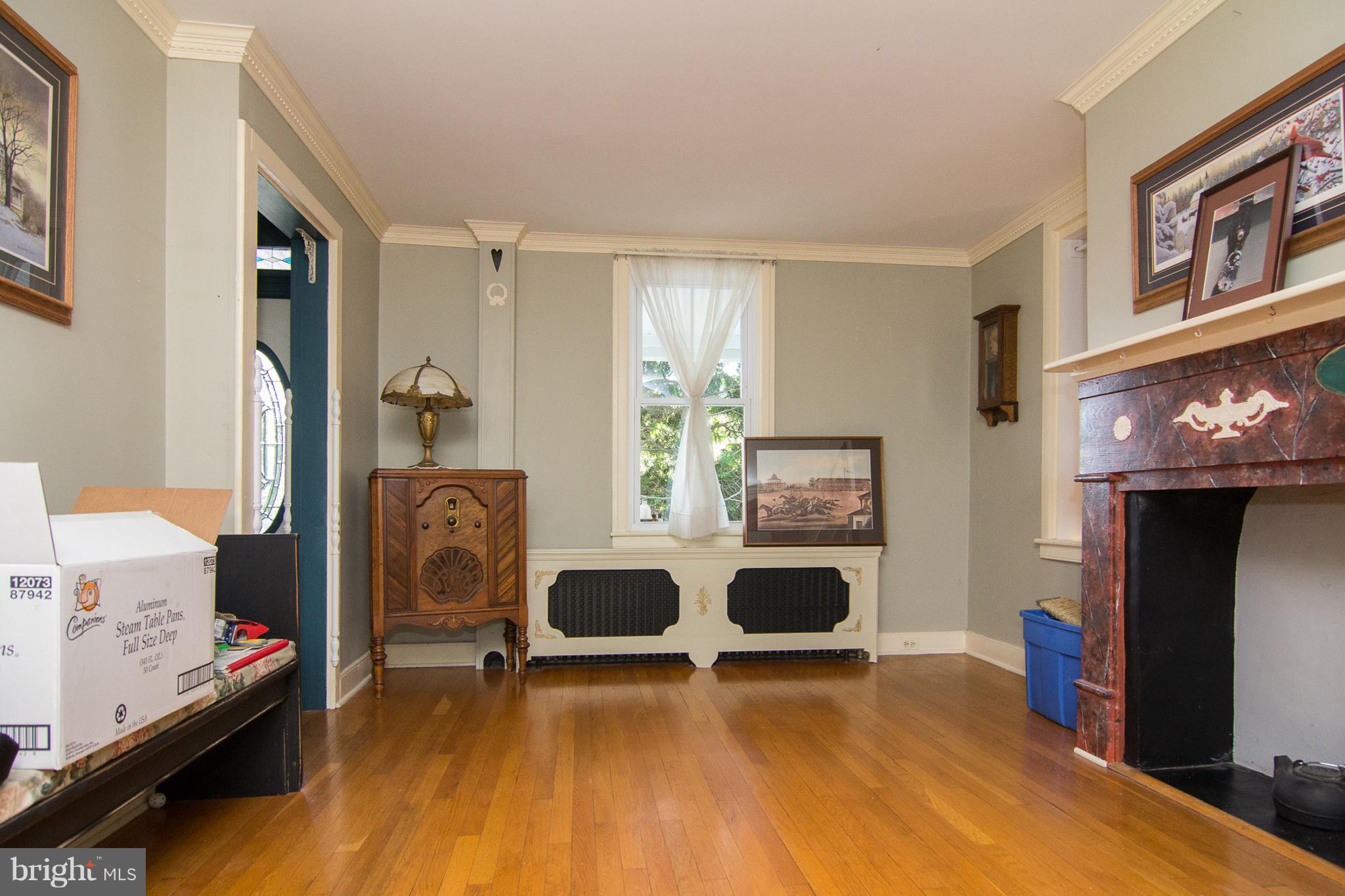 21 Pleasant Valley Road Westminster, MD 21158 - Photo 20 of 23 Living Room