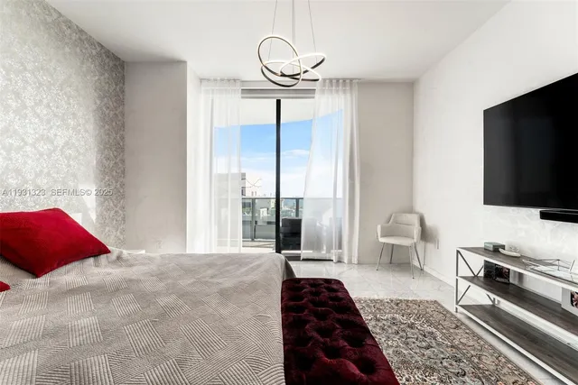 $18,500 | 1000 Brickell Plaza, Unit PH5203, Miami, FL 33131