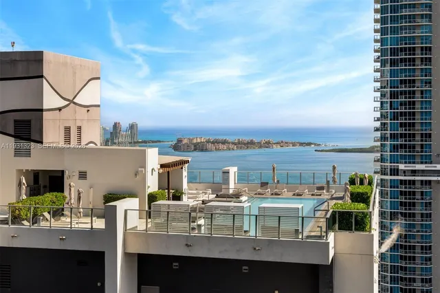 $18,500 | 1000 Brickell Plaza, Unit PH5203, Miami, FL 33131