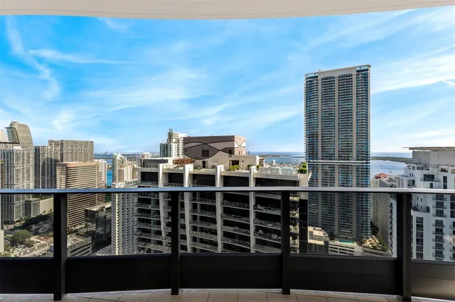 $18,500 | 1000 Brickell Plaza, Unit PH5203, Miami, FL 33131