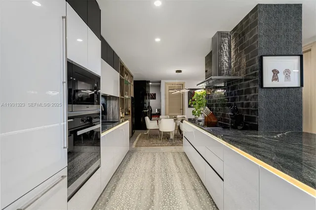 $18,500 | 1000 Brickell Plaza, Unit PH5203, Miami, FL 33131