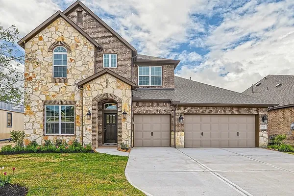 $489,900 | 3742 Pinebrook Hollow Lane, Spring, TX 77386