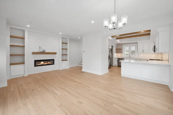 $6,000 | 239 Henry Street, Unit 3, Stamford, CT 06902