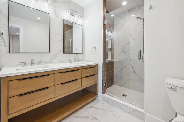 $6,000 | 239 Henry Street, Unit 3, Stamford, CT 06902