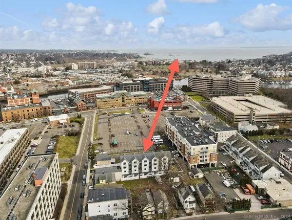 $6,000 | 239 Henry Street, Unit 3, Stamford, CT 06902