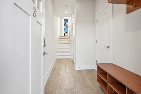 $6,000 | 239 Henry Street, Unit 3, Stamford, CT 06902