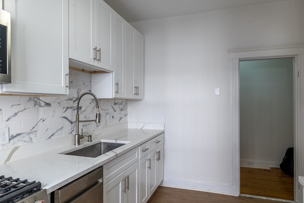 29 Mt Hood Road, Unit 8 Boston, MA 02135 - Photo 10 of 29