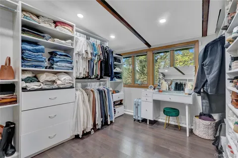 $1,375,000 | 131 Oakside Drive, Smithtown, NY 11787