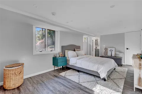 $1,375,000 | 131 Oakside Drive, Smithtown, NY 11787