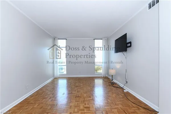 $1,650 | 1101 North Elm Street, Unit 305, Greensboro, NC 27401