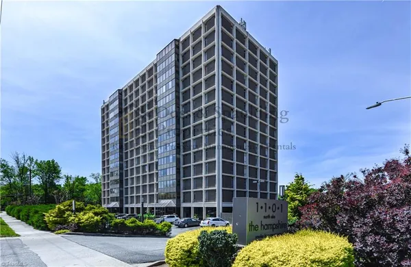 $1,650 | 1101 North Elm Street, Unit 305, Greensboro, NC 27401