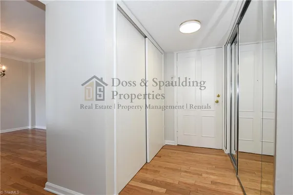 $1,650 | 1101 North Elm Street, Unit 305, Greensboro, NC 27401