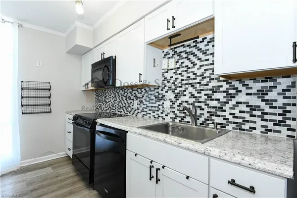 $1,650 | 1101 North Elm Street, Unit 305, Greensboro, NC 27401