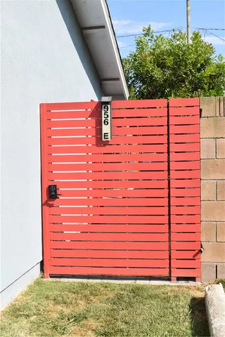 $1,100,000 | 956 East Gladwick Street, Carson, CA 90746